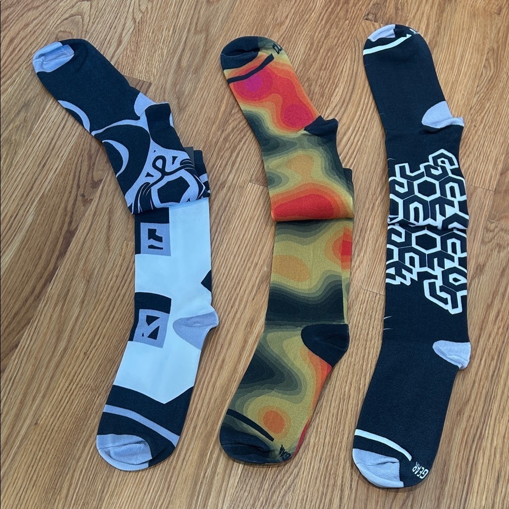 Headgear classic graphic Men's tall knit Casual crew Socks 3 pack new
